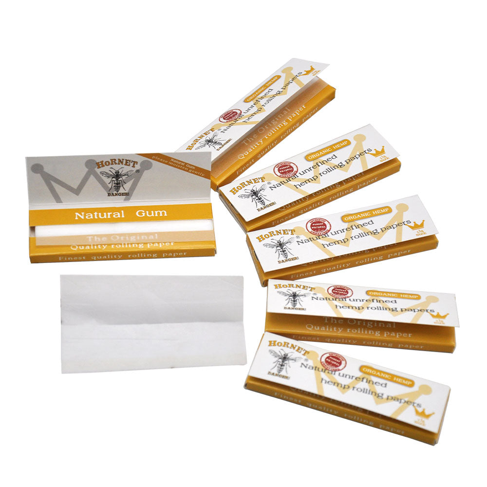HORNET 1 1/4 Size Rolling Papers, Natural Slim Rolling Papers, White Organic Rolling Paper, 50 Leaves / Pack 50 Pack / Box