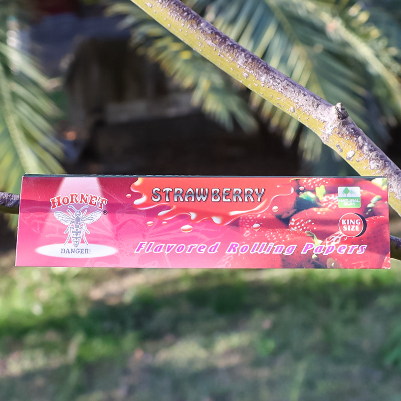 Hornet 1 1/4 Size Strawberry Flavors Rolling Papers, Slow Burning Rolling Paper, Natural Rolling Paper, 50 Piece / Pack 50 Pack / Box