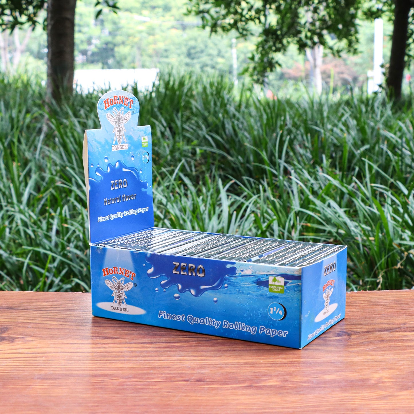 Hornet 1 1/4 Size Organic Flavors Rolling Papers, Slow Burning Rolling Paper, Natural Rolling Paper, 50 Piece / Pack 50 Pack / Box