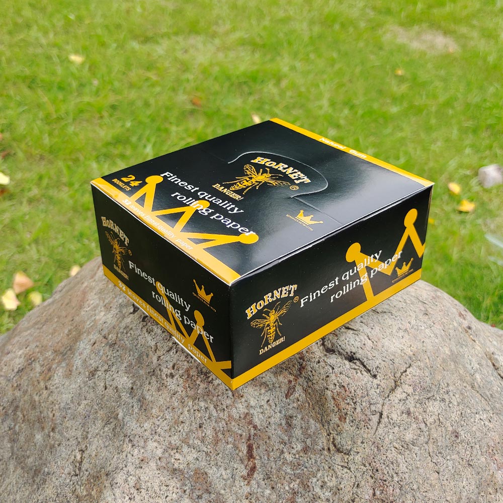 HORNET King Size Rolling Papers With Rolling Tips, Slim White Rolling Paper, 32 PCS / Pack 24 Pack / Box