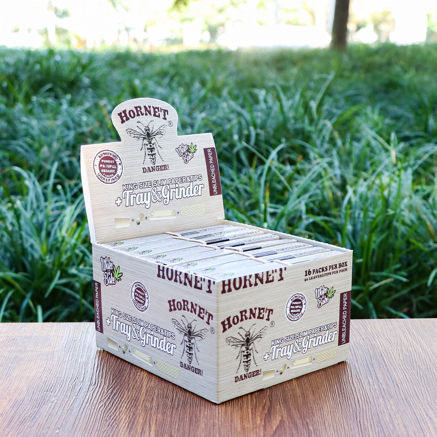 HORNET King Size Rolling Paper With Rolling Tips, Ultra Thin Natural Rolling Papers & Grinder, Brown Package Kit, 50 PCS / Pack 16 Pack / Box