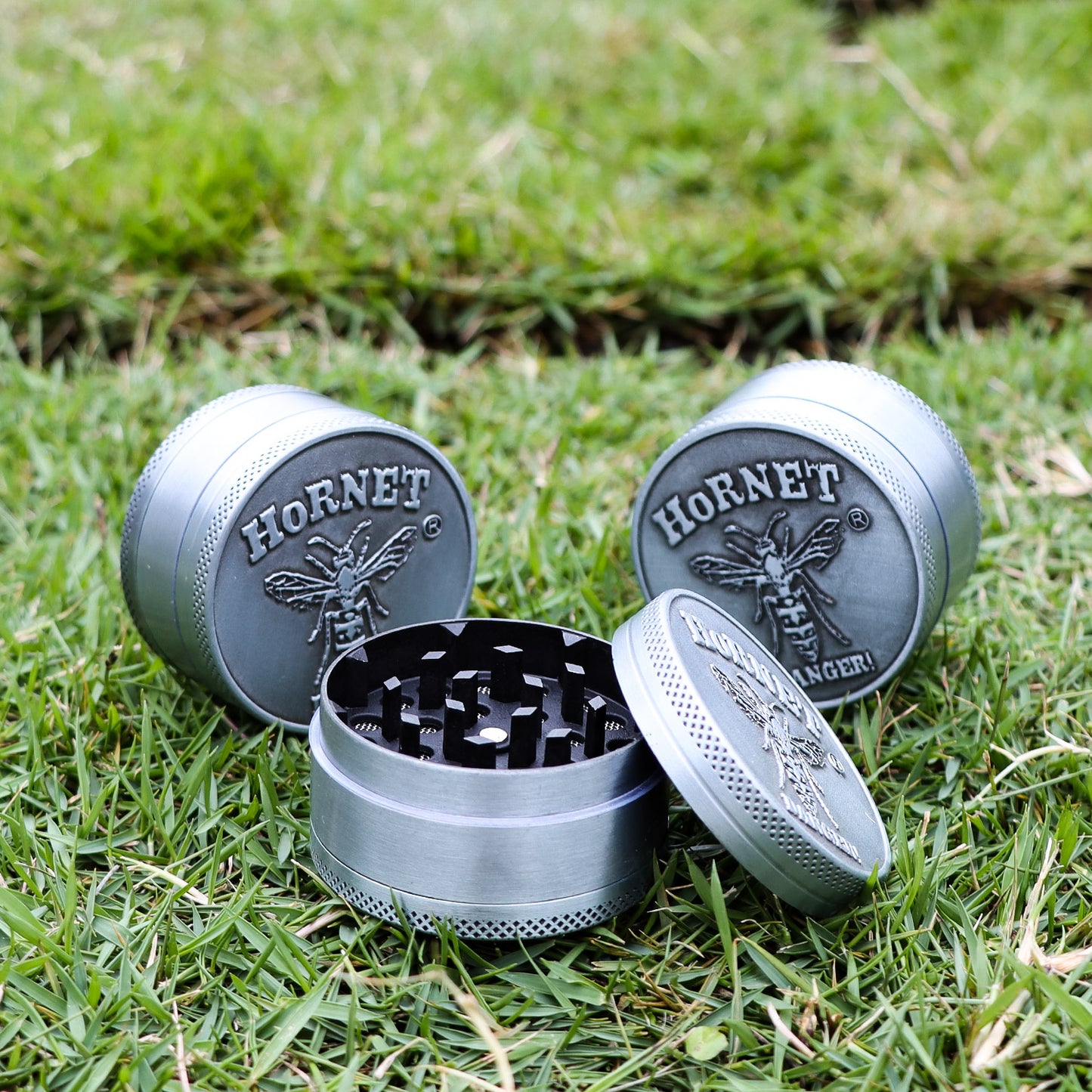 HORNET Zinc Alloy Herb Grinder, 3 Lay Ø 50 Smoker Grinder, Portable & Easy Clean Metal Herbal Grinder, 6 PCS / Box