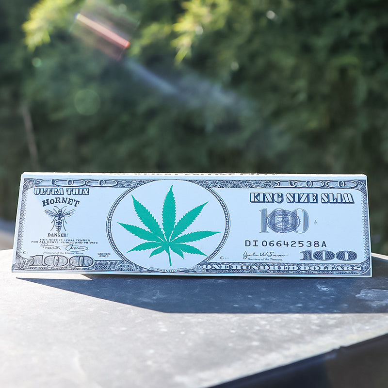 HORNET Dollar Painting Rolling Paer, King Size Slim Cigarette Rolling Paper, Slow Buring Rolling Papers, 32 PCS / Pack 50 Packs / Box