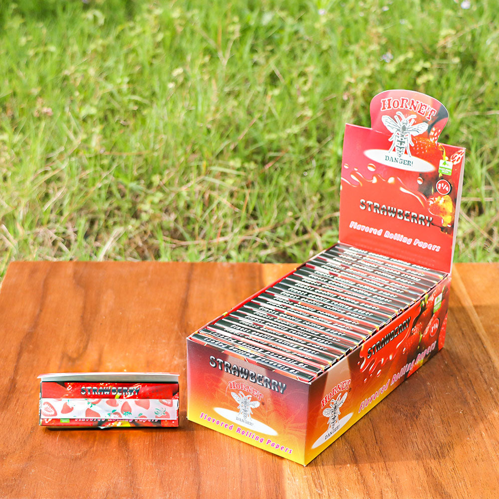 Hornet 1 1/4 Size Strawberry Flavors Rolling Papers, Slow Burning Rolling Paper, Natural Rolling Paper, 50 Piece / Pack 50 Pack / Box