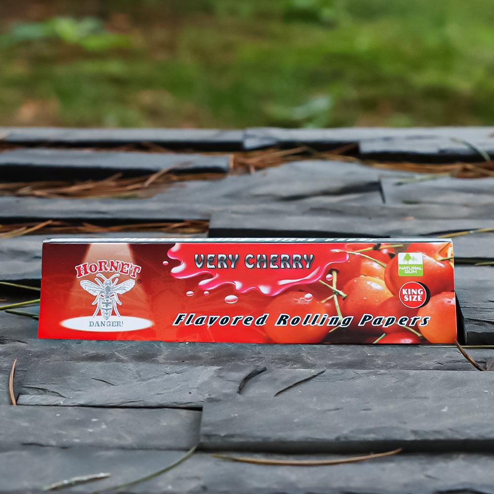 HORNET King Size Cherry Flavors Rolling Papers, Slim Natural Organic Rolling Paper, 32 Pieces / Pack 25 Packs / Box
