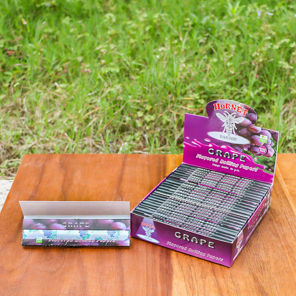 HORNET King Size Grape Flavors Rolling Papers, Slim Natural Organic Rolling Paper, 32 Pieces / Pack 25 Packs / Box