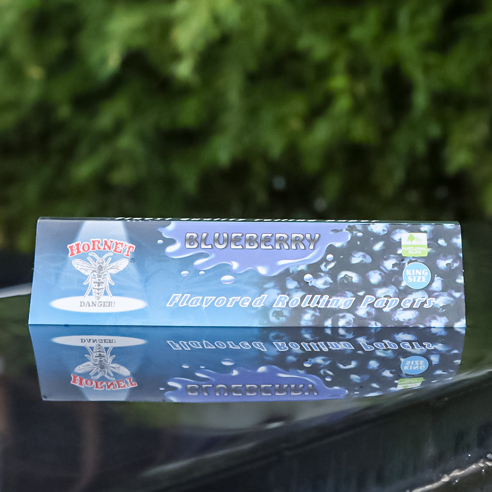 HORNET King Size Blueberry Flavors Rolling Papers, Slim Natural Organic Rolling Paper, 32 Pieces / Pack 25 Packs / Box
