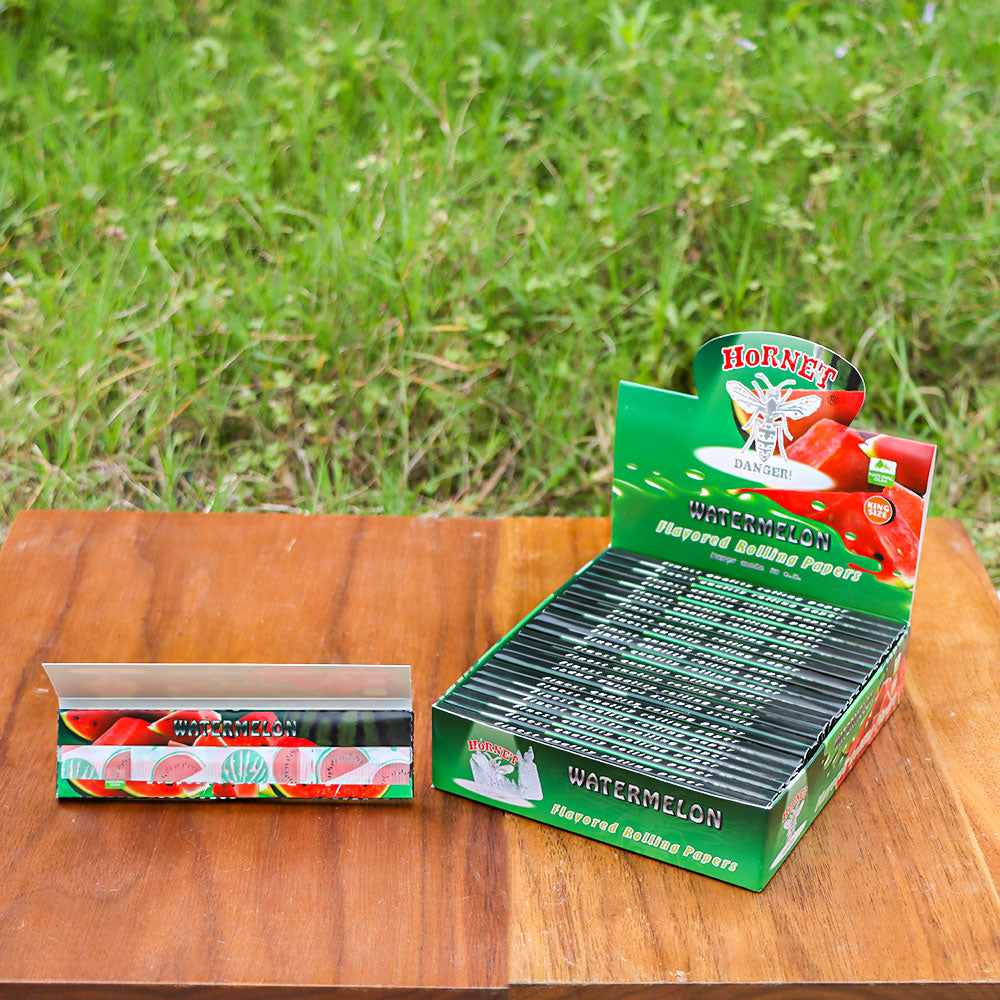 HORNET King Size Watermelon Flavors Rolling Papers, Slim Natural Organic Rolling Paper, 32 Pieces / Pack 25 Packs / Box