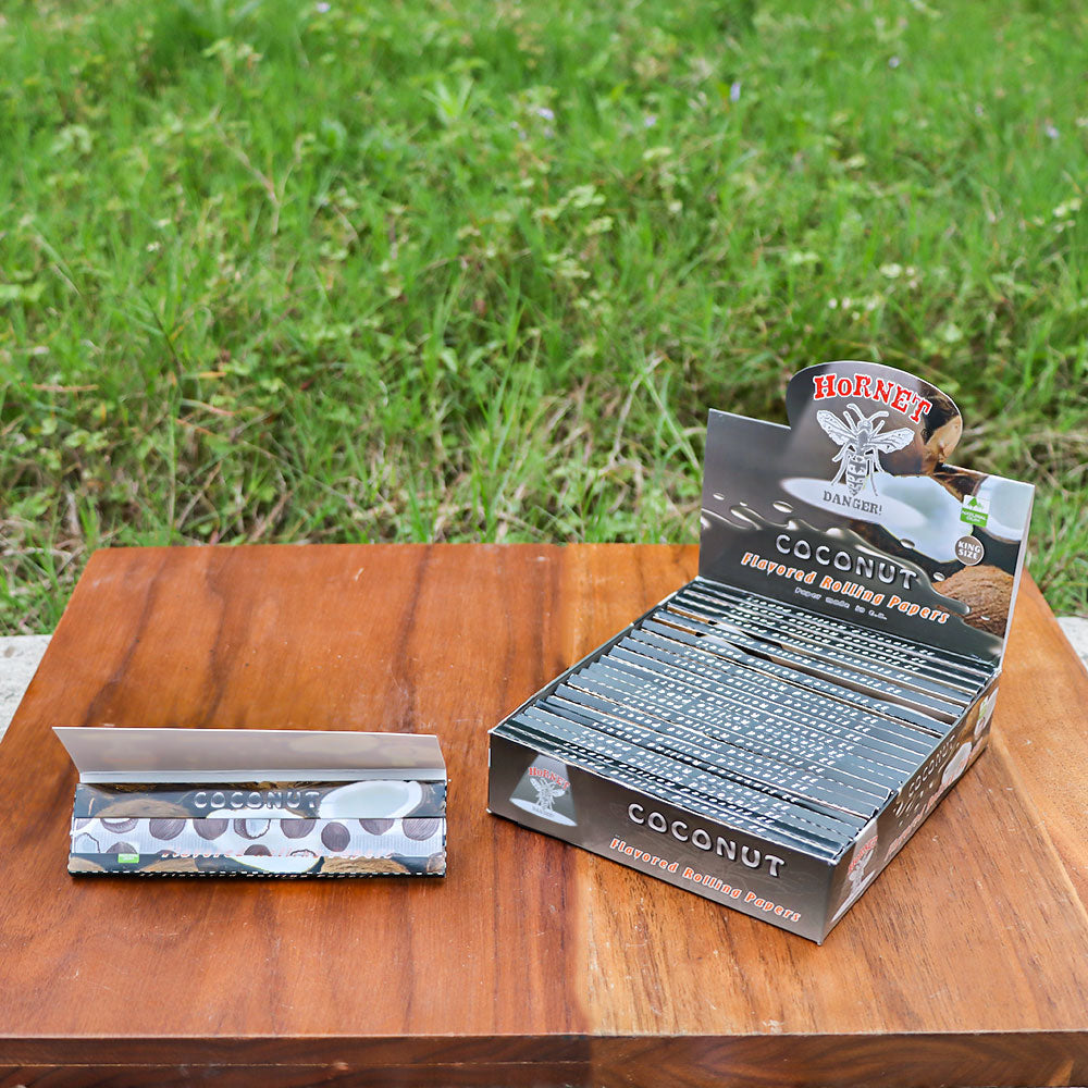 HORNET King Size COCONUT Flavors Rolling Papers, Slim Natural Organic Rolling Paper, 32 Pieces / Pack 25 Packs / Box