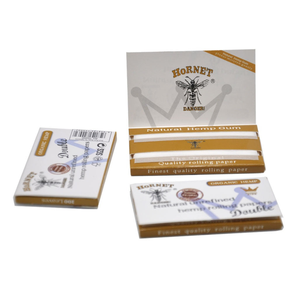 HORNET 70 mm Rolling Papers, Natural Slim Rolling Papers, White Organic Rolling Paper, 100 Leaves / Pack 25 Pack / Box